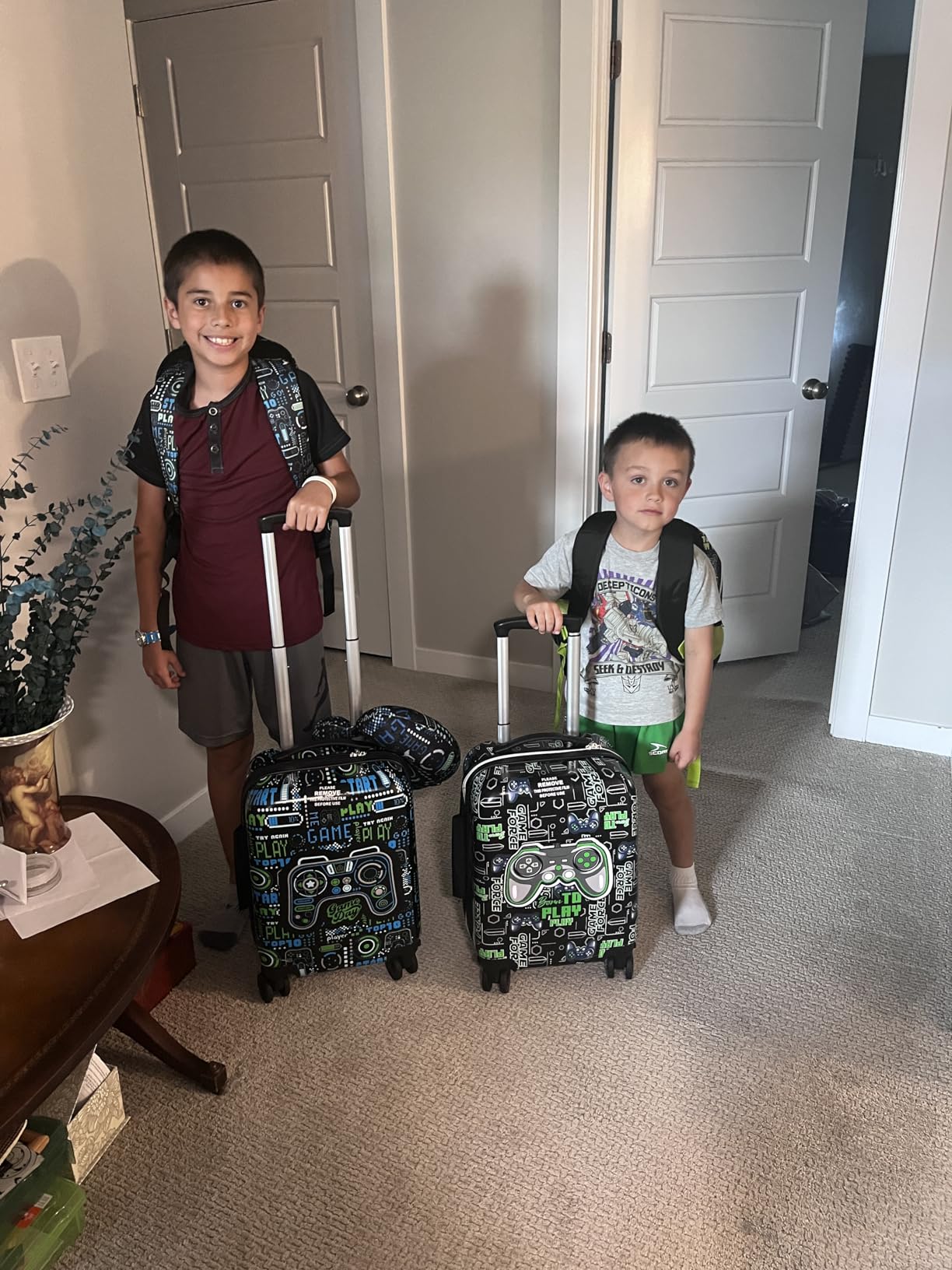 Kid’s Luggage Set 5 Piece Suitcase Set 16’’ Hardside Luggage with Spinner Wheels Girls Boys Carry on Luggage Travel Rolling Luggage Airline Approved customer photo 2
