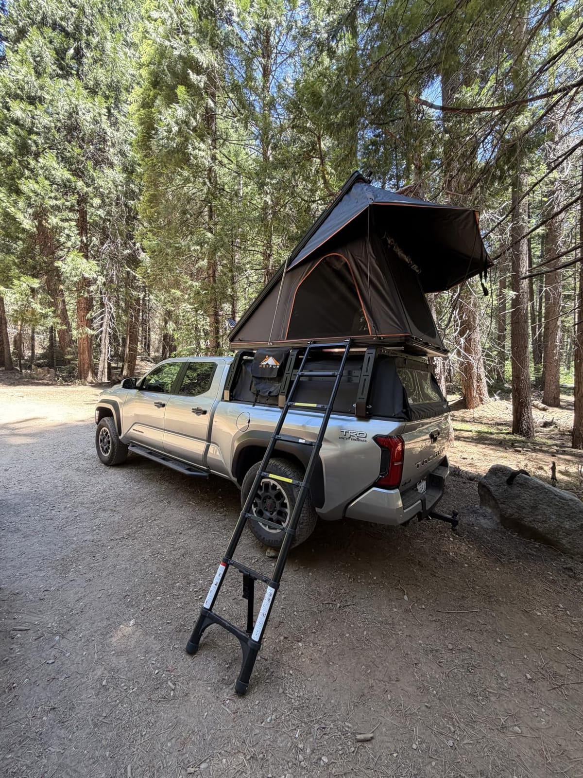 Adventurer Pro Rooftop Tent Hard Shell, 2-3 Person Aluminum Roof Top Tent customer photo 2