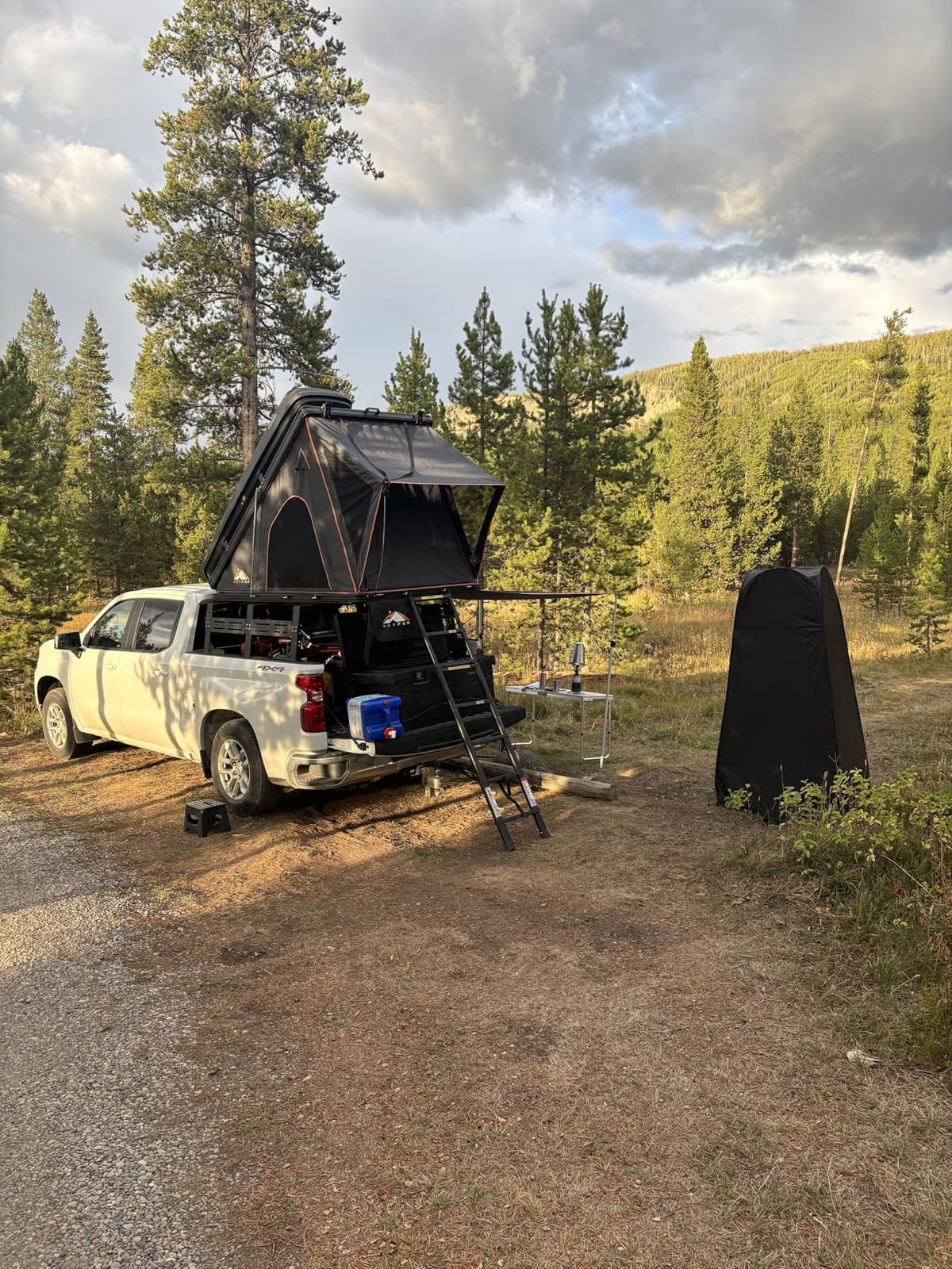 Explorer Pro Rooftop Tent Hard Shell, 2-3 Person Aluminum Roof Top Tent customer photo 2