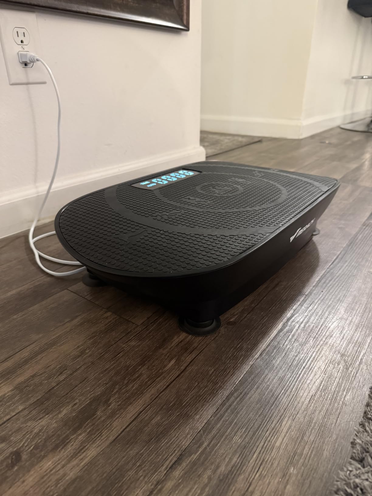 MERACH CV30 Pro Curved Vibration Plate Exercise Machine, Powerful & Quiet customer photo 2