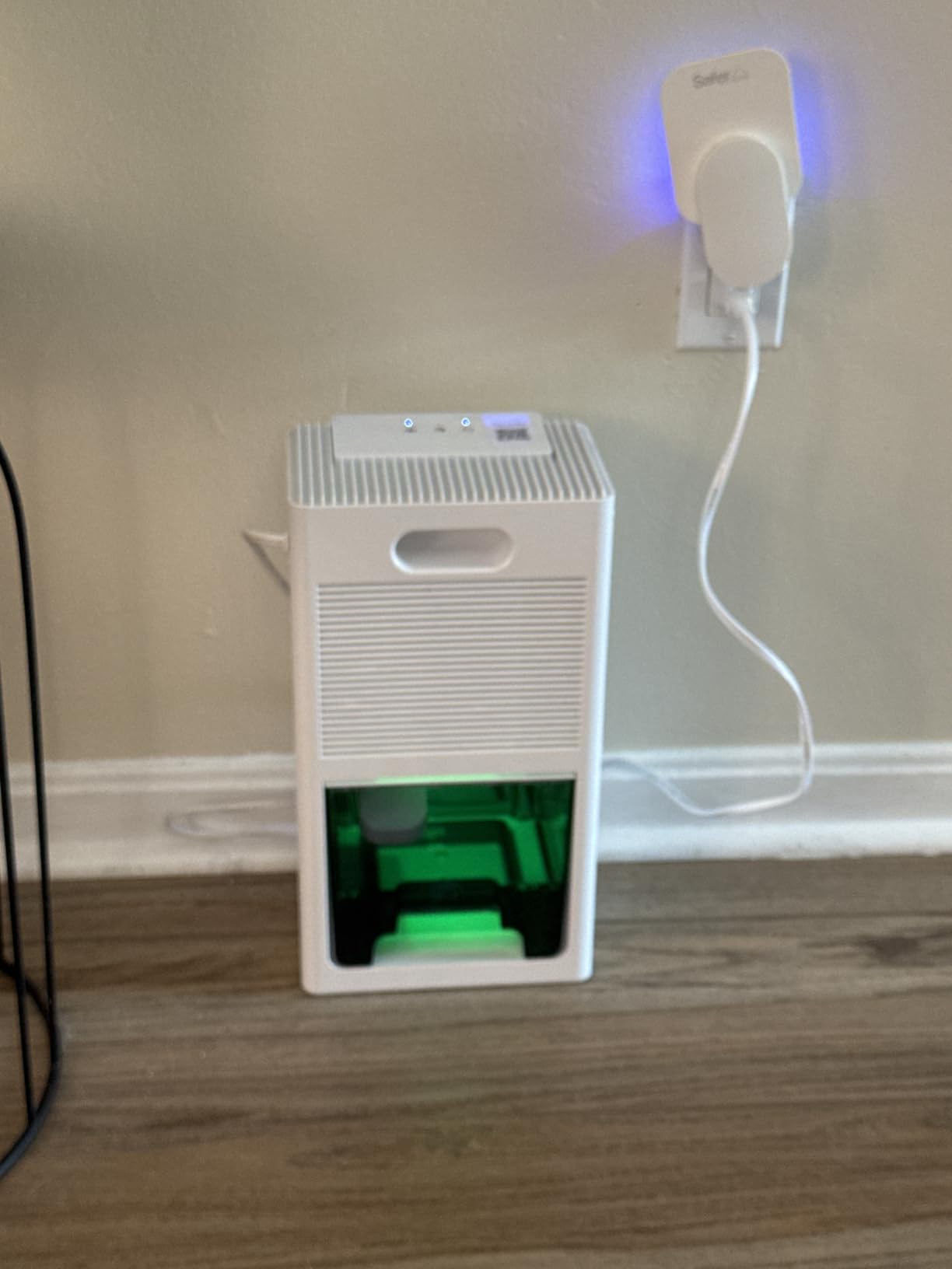 BEDRED Dehumidifier, 95OZ Dehumidifier for Home 1000 sq ft - Quiet with Auto Shut Off & Relaxing 7 Color Ambient Light, Ideal for Livingroom, Bedroom, Basement (Black) customer photo 1