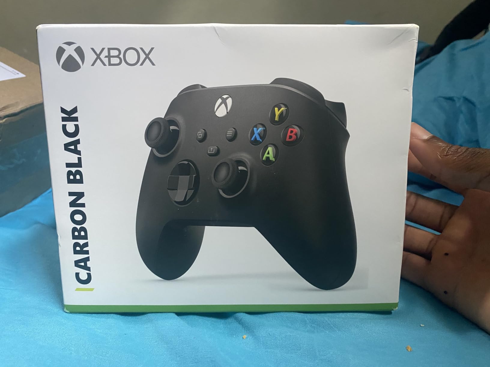 XBOX Wireless Gaming Controller | Carbon Black | Consoles, PCs, TVs, mobile, and more | Textured Grip | Wireless, Bluetooth, USB-C Connectivity customer photo 1