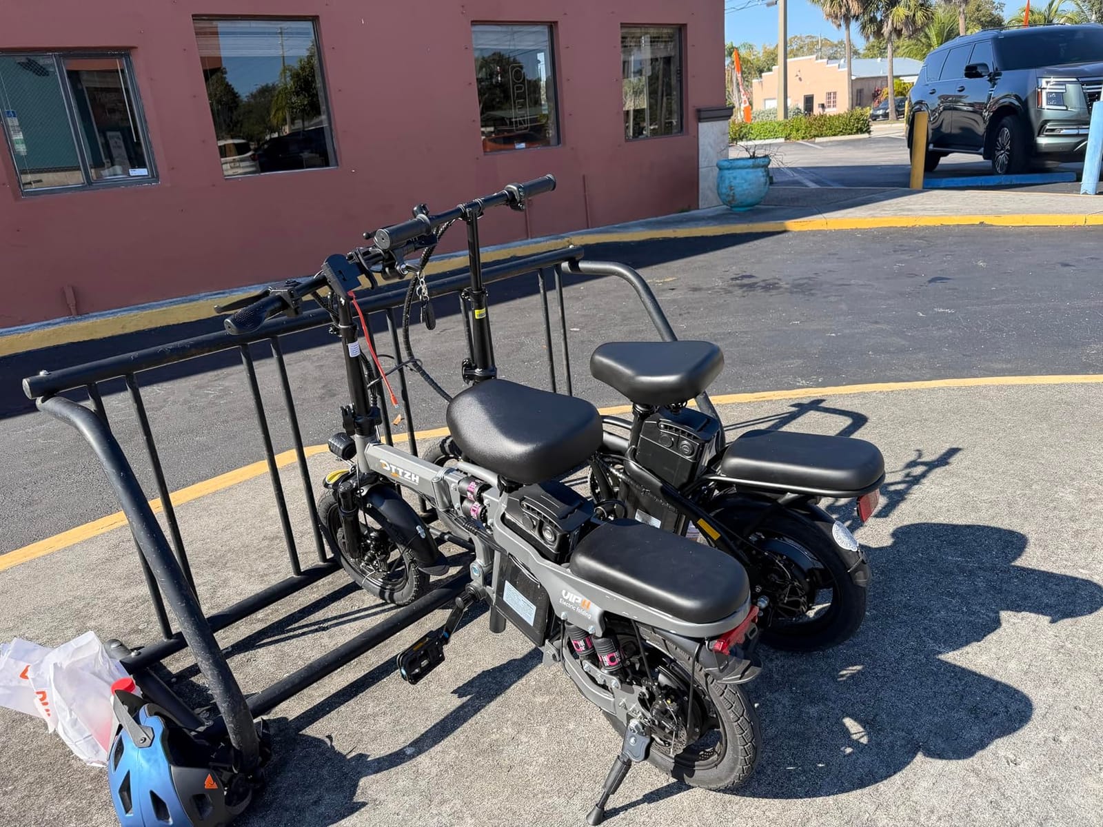 A12/A12S Foldable Ebike with Keyless Ignore, 2000/1000W, 52V 25Ah/48V 15Ah customer photo 1