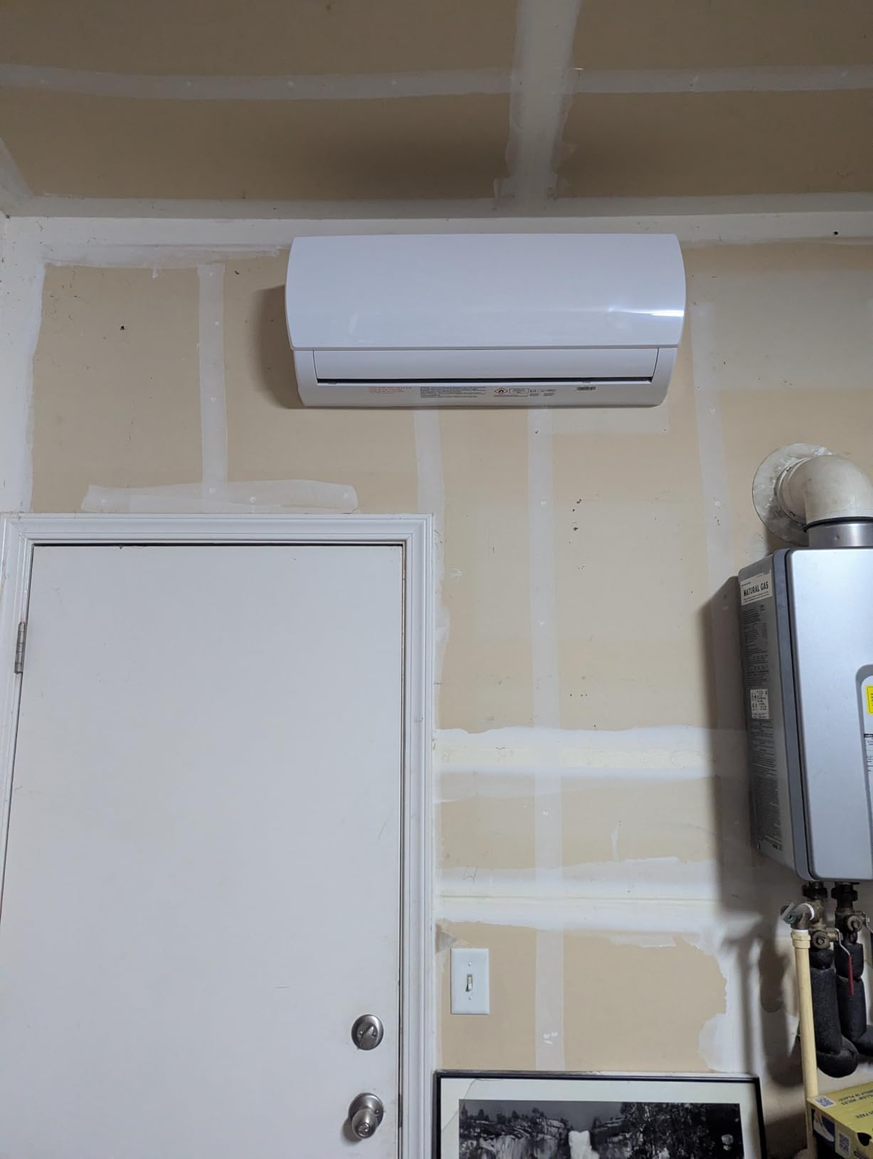 Mountman 12000 BTU Mini Split AC/Heating System,19 SEER2 110/120V Energy Efficient Ductless Inverter System,Cools Up to 750 Sq.Ft with Pre-Charged Condenser,Heat Pump & Installation Kits customer photo 2