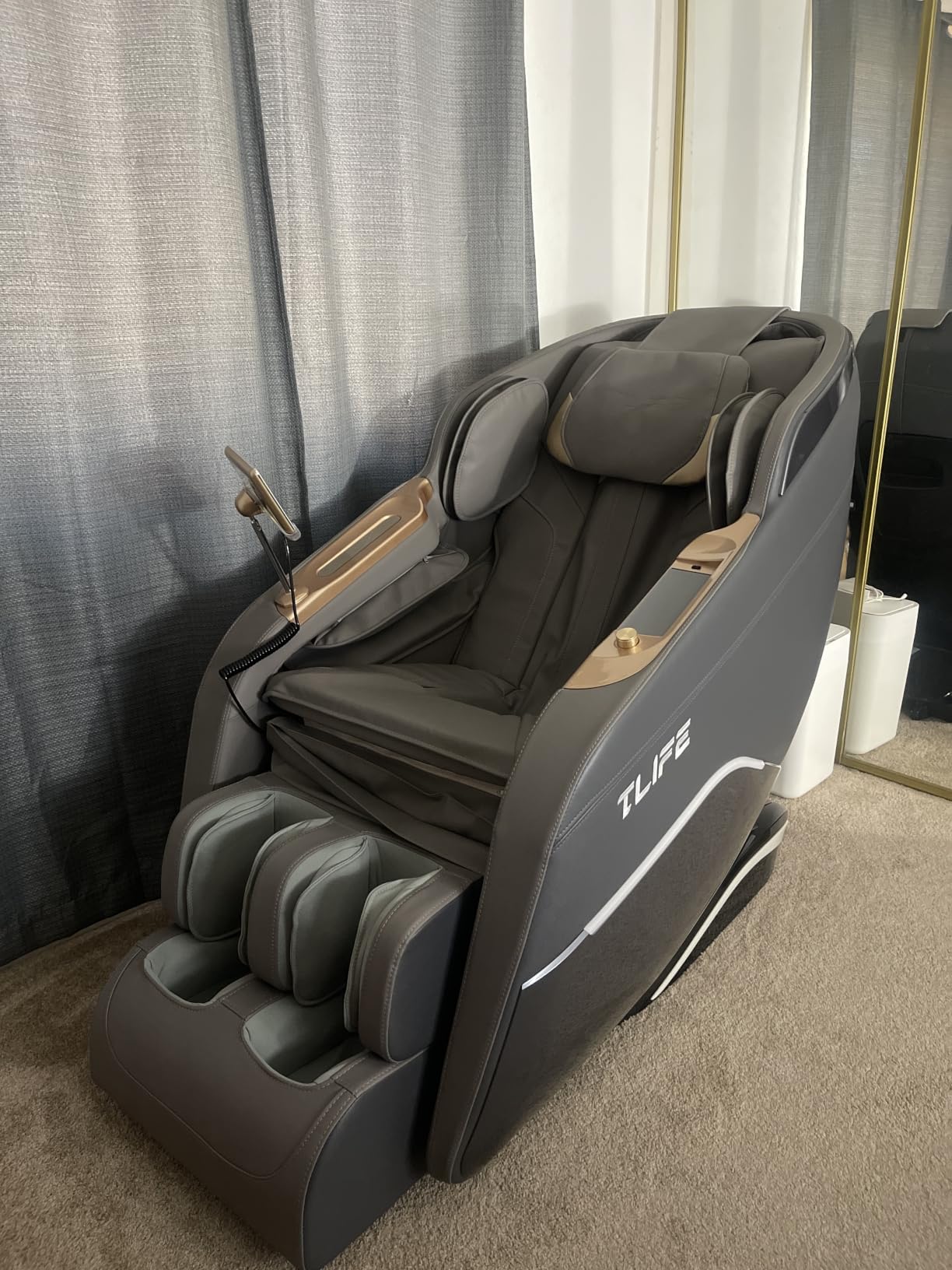 TLIFE Massage Chair Full Body 160° Zero Gravity SL-Track, 12 Modes, Black customer photo 2