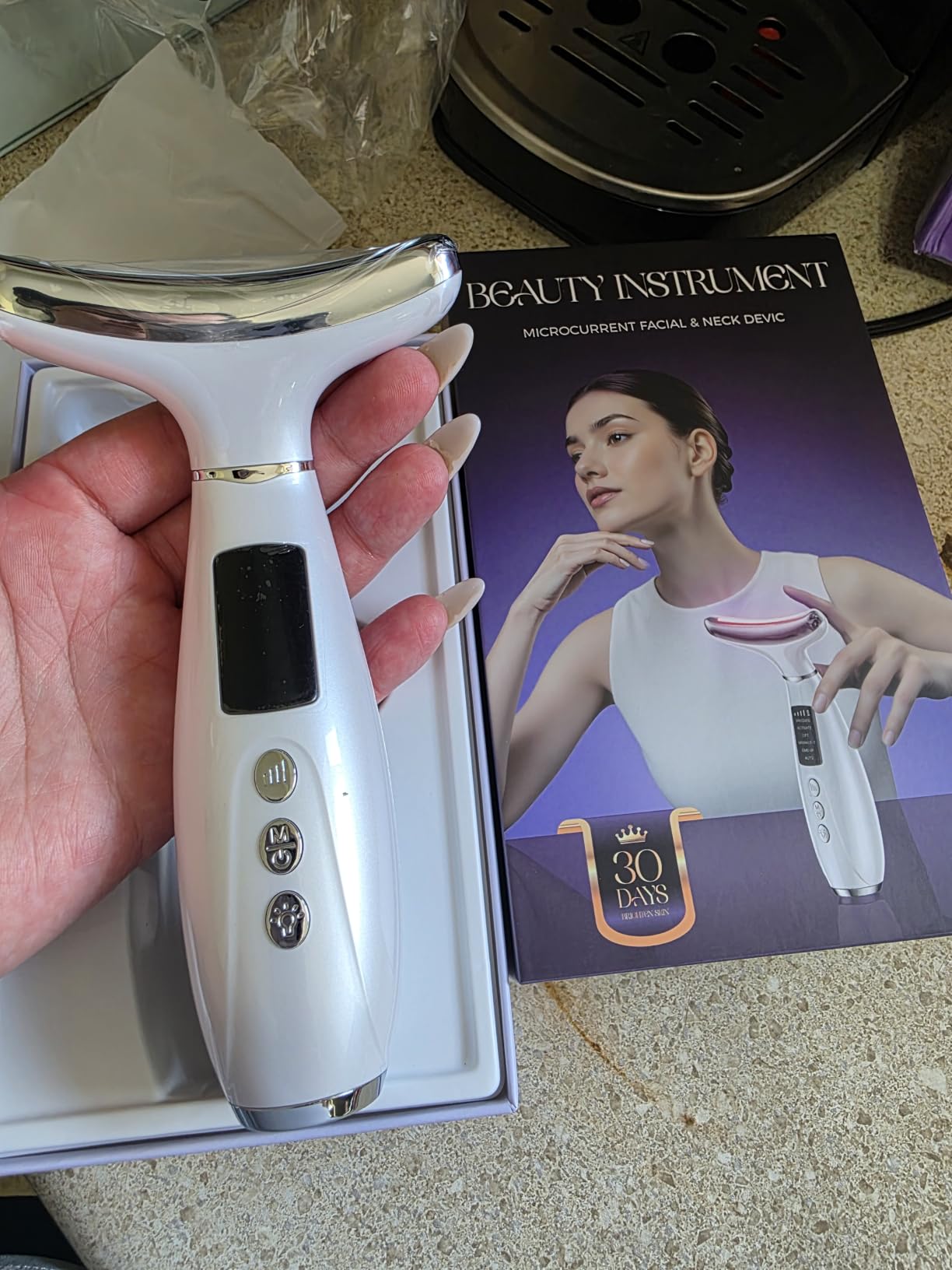 Red Light Therapy for Face and Neck, 7-Color LED Face Massager with EMS, Heat & Vibration, 6 Modes & 4 Intensities, Rechargeable Face Sculpting Tool for At-Home Skincare customer photo 1
