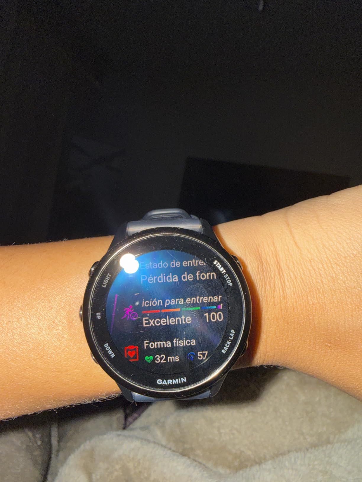 Garmin Forerunner® 570, 42mm, Aluminum, Black customer photo 2