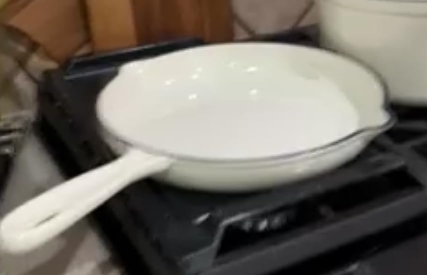 Hisencn Enameled Cast Iron Cookware Set,7 Piece Dutch Ovens Set,Cream White customer photo 2