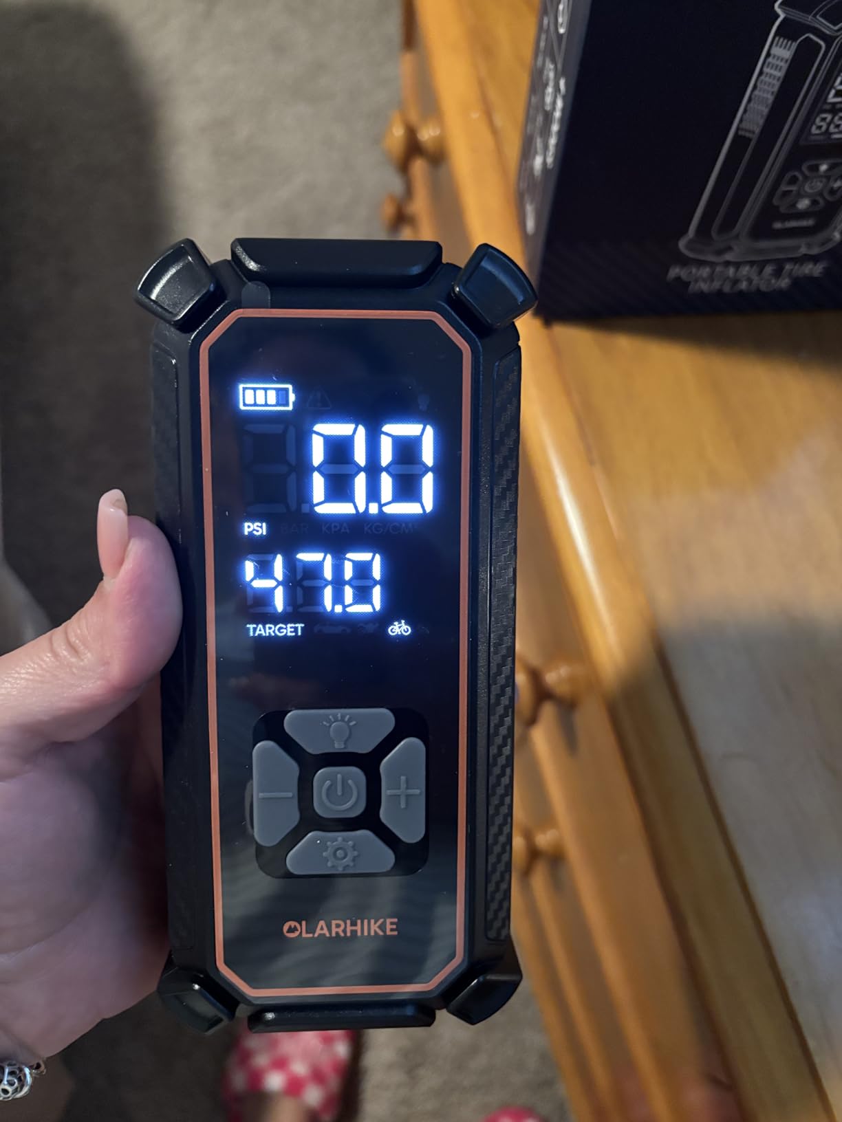 OlarHike Tire Inflator Portable Air Compressor, Dual Power-3 * 2000mAh & 12V DC | Lightning-Fast Inflation, Auto Shut-off, Cordless Air Pump for Car Tires, Bikes, Balls with LED & Digital Pressure Gauge customer photo 1