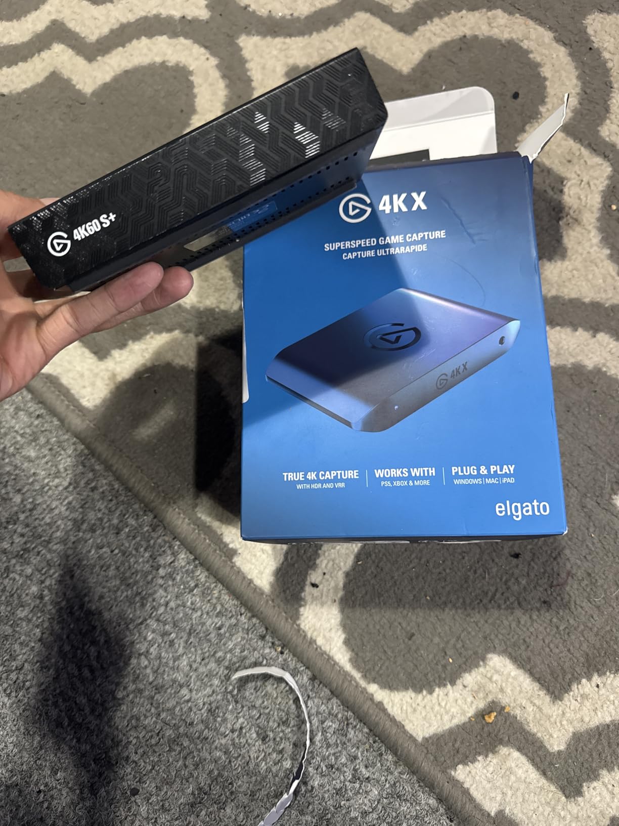 Elgato 4K S Capture Card for PS5, Xbox Series X/S, Switch 2 | 4K60 capture, 1440p120 or 1080p240 passthrough, HDR10 support, Near-zero latency, USB-C, Analog audio input customer photo 2