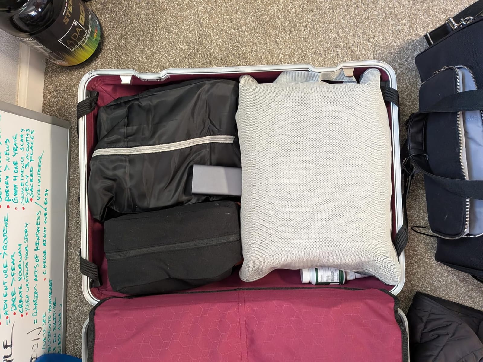 Veken 9/11 Set Compression Packing Cubes for Travel Essentials,Compressible Expandable Large Luggage Suitcase Organizer Bags for Clothing,Space Saver Bags with Over 1000 pcs of Mesh Holes(Black) customer photo 2