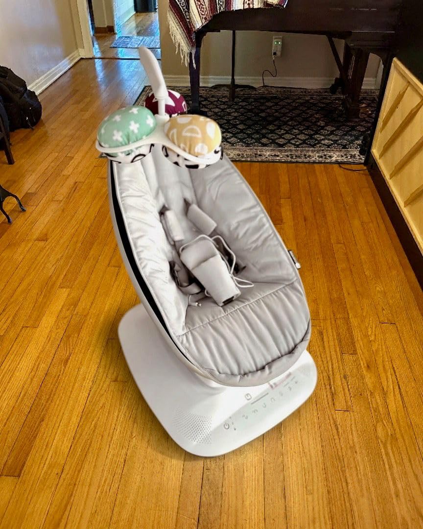UPPAbaby Mamaroo Smart Swing with MotionSync & Newborn Insert - Jake customer photo 1
