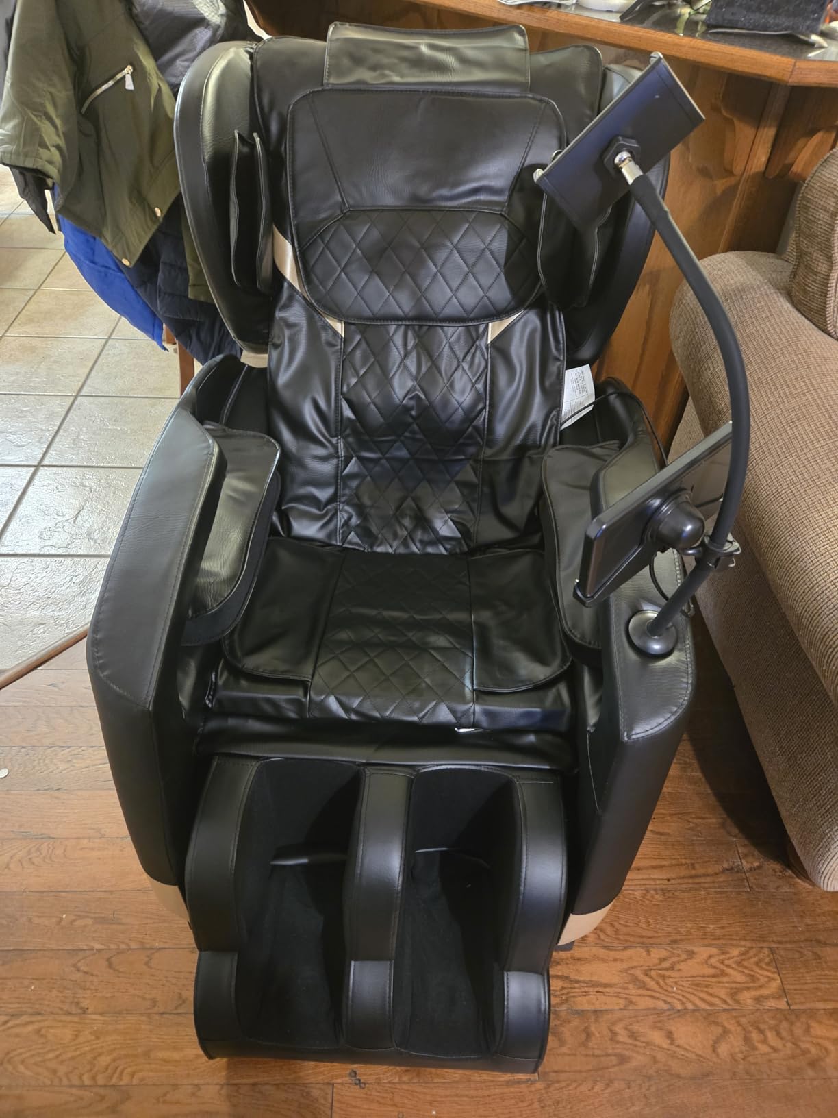 FURNIMAT Massage Chair Full Body Zero Gravity Recliner, 2026 Classic Gray customer photo 1