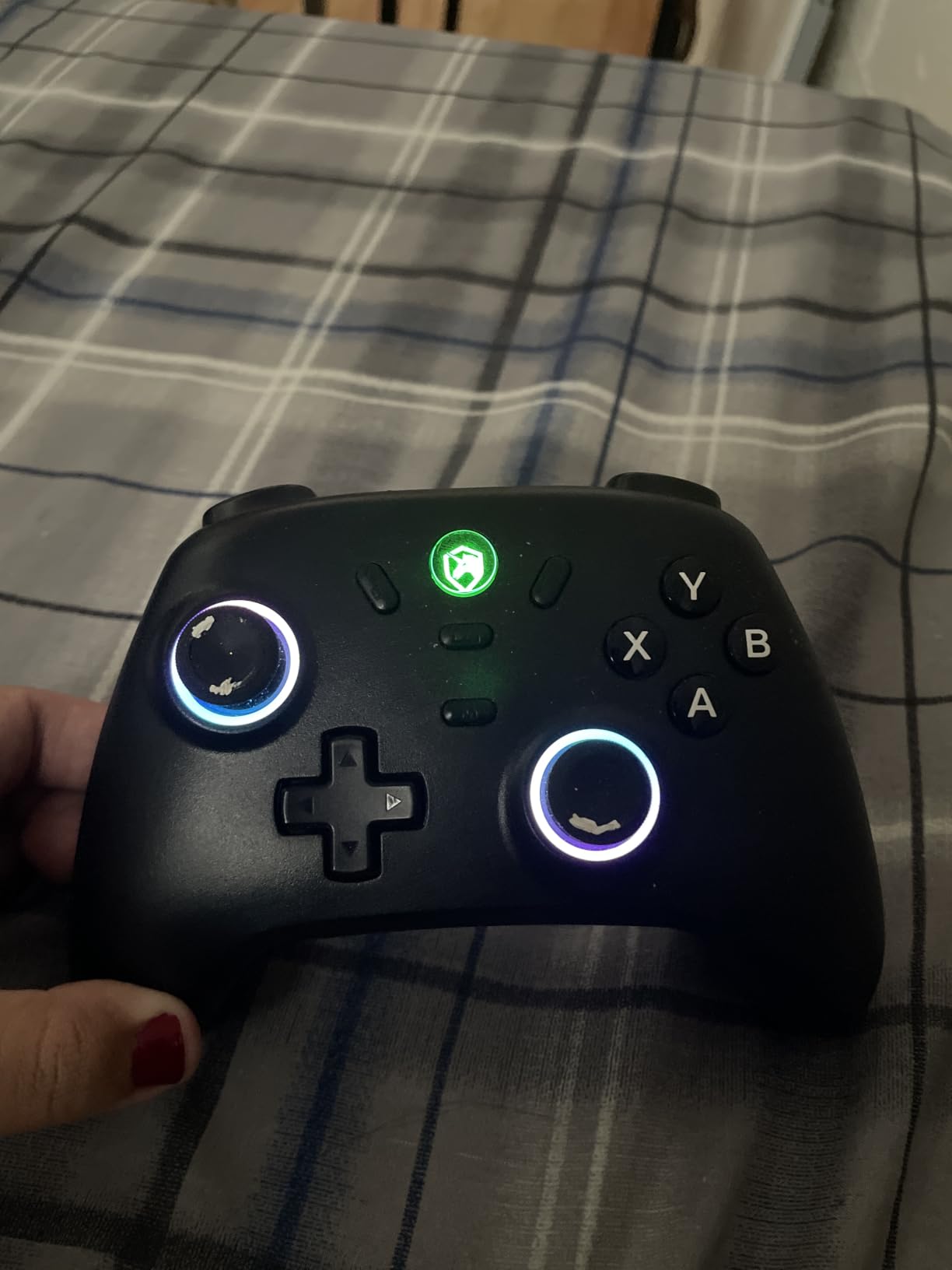 ECHTPower PC Gaming Controller–Wireless for PC with Hall-Effect Joysticks, 1000Hz Polling Rate, No Drift, Turbo & Vibration, Compatible with Windows/Switch/iOS/Android/Steam –Place & Charge Dock customer photo 1