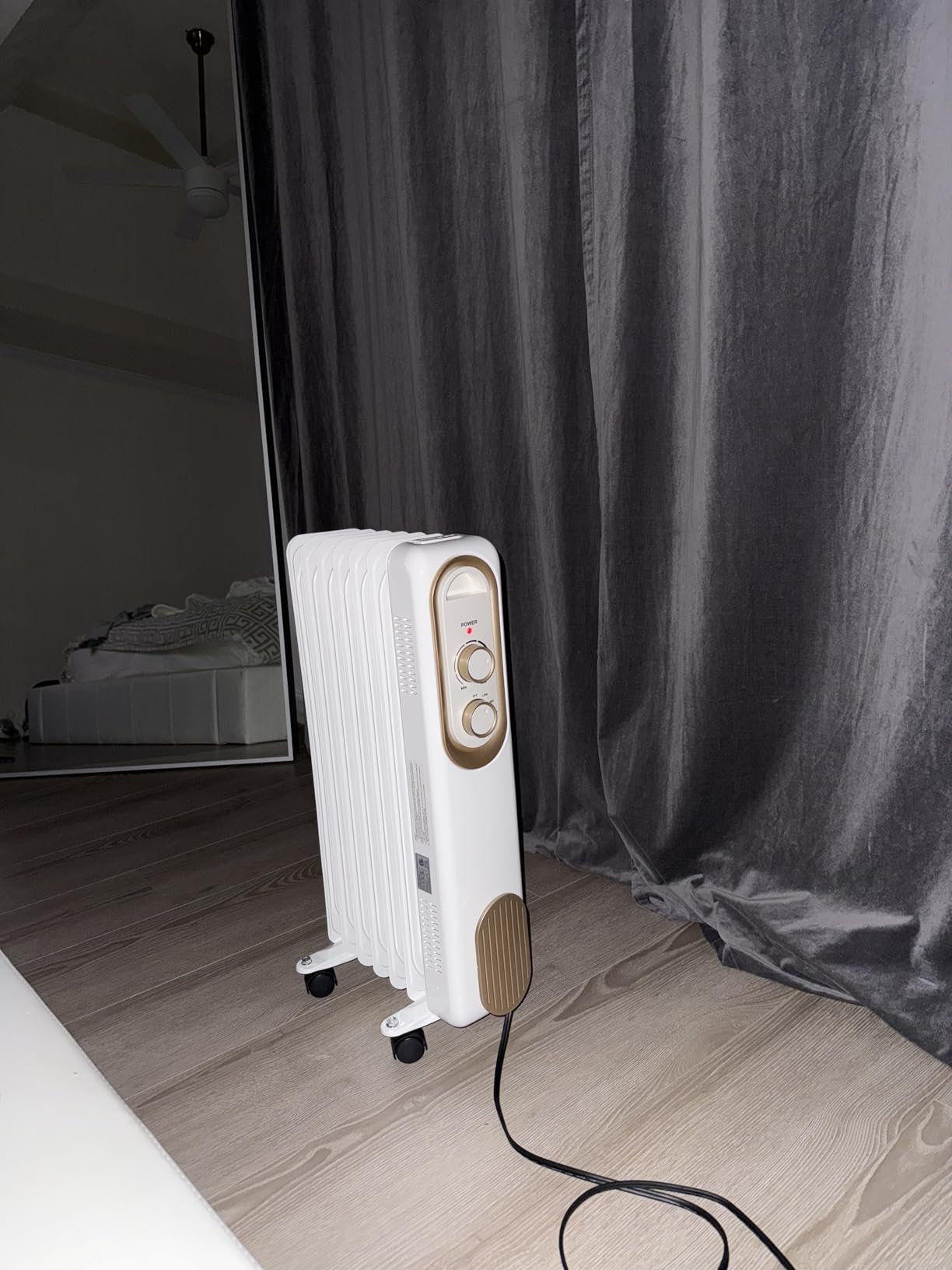 Sweetcrispy Oil Filled Radiator Heater for Indoor Use customer photo 2