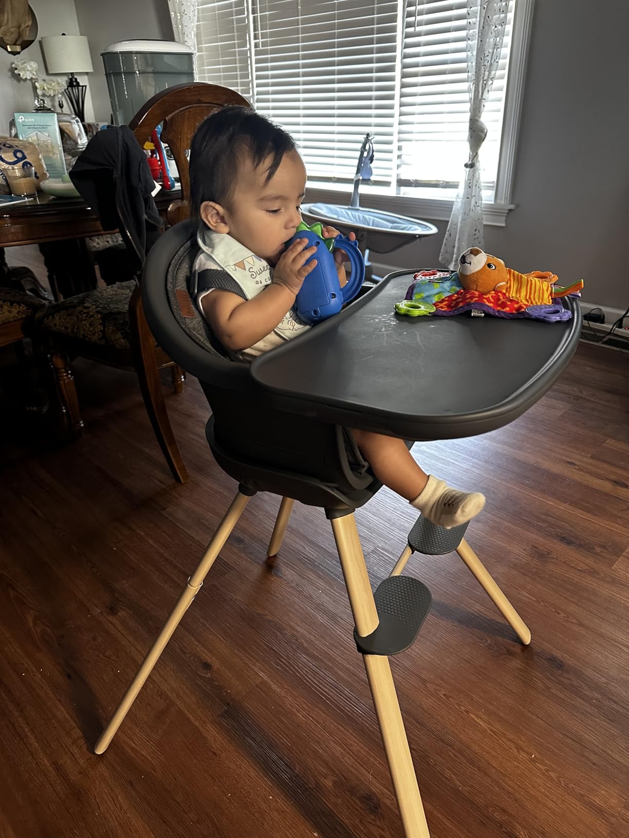 Maxi-Cosi Moa 8-in-1 High Chairs for Babies and Toddlers, Machine Washable Infant High Chair, Compact, Convertible to Booster Seat for Table, Lightweight Design, Truffle customer photo 1