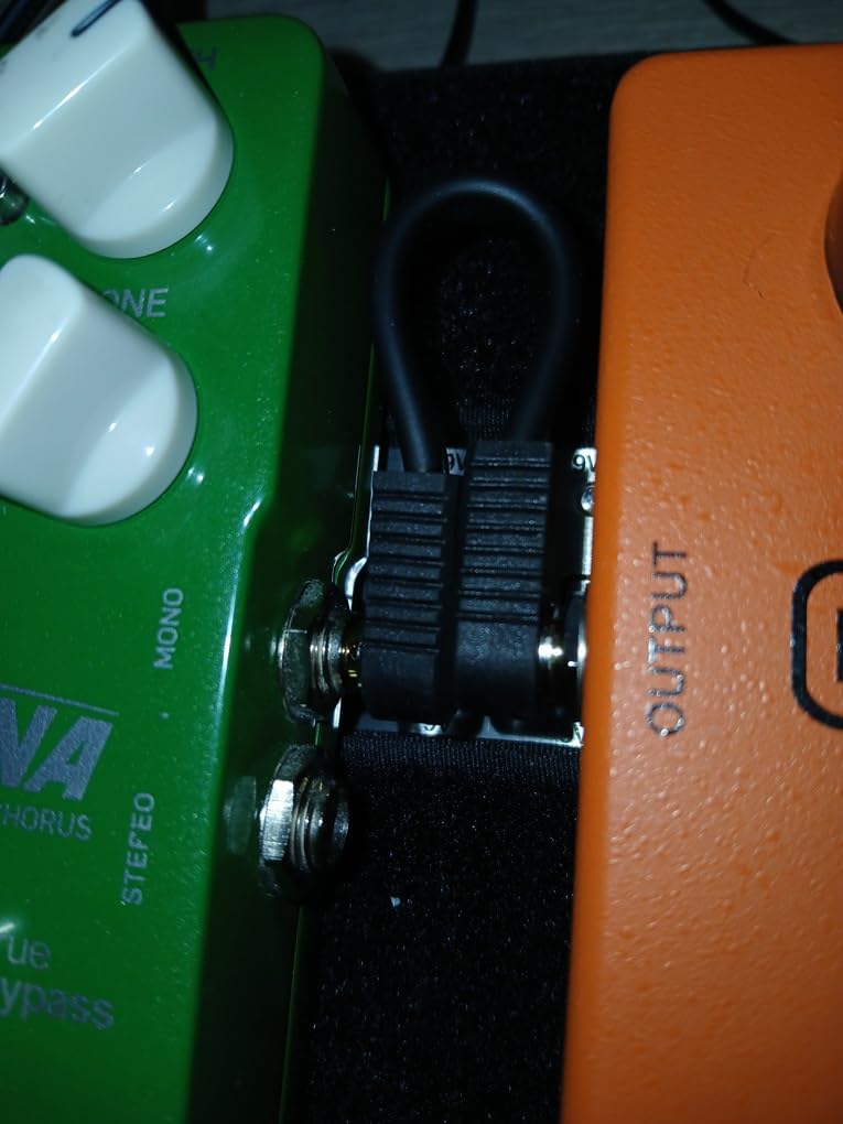 Guitar Patch Cables Kevlar-Reinforced Flat Ribbon 6 Inch 4-Pack, Gold-Plated Built-to-Last Noiseless Quad-Layer Shielded, Guitar Pedal Cables for BOSS MXR EBS Behringer Donner Pedal customer photo 1