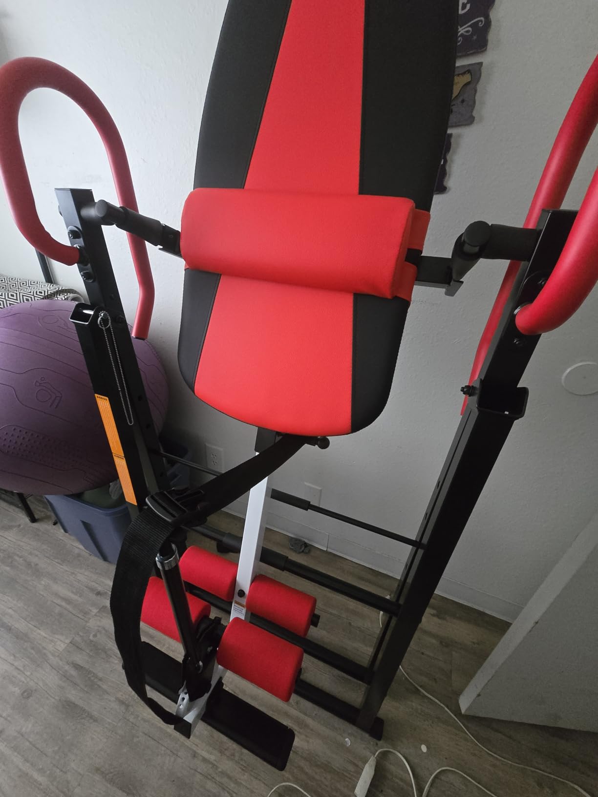 YOLEO Gravity Inversion Table for Back Pain Relief 2026 New Inversion Table customer photo 2