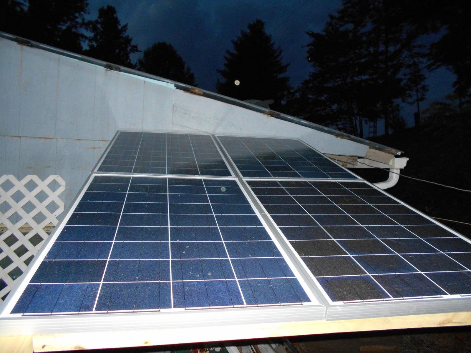 HQST 100W Portable Solar Panel, N-Type, 25% Efficiency, IP67 Waterproof customer photo 2