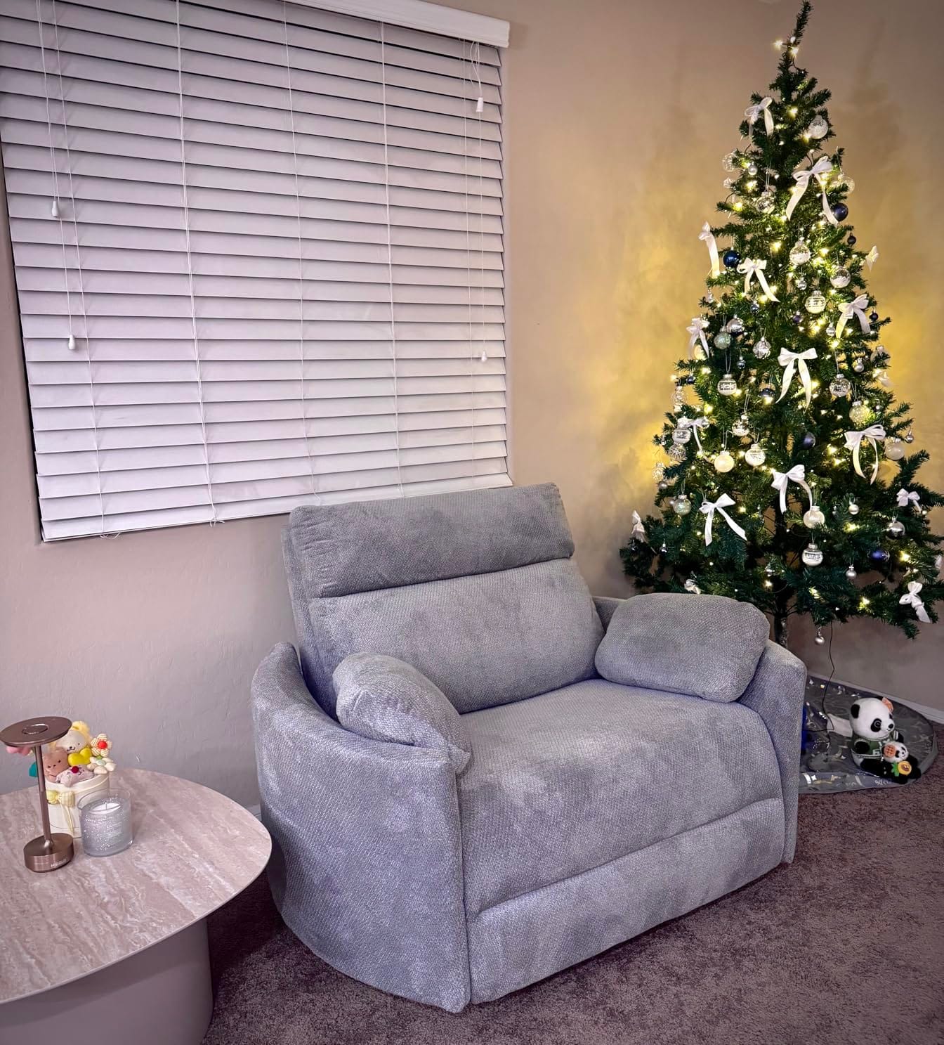 FLEXISPOT Mochi-Pro Zero Wall Oversized Power Recliner, 450 lbs, Beige customer photo 2