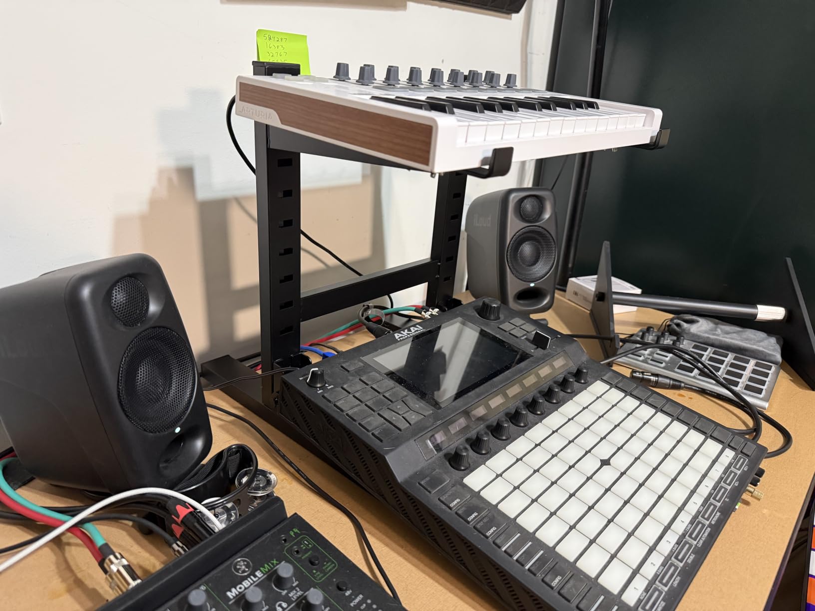 HULISEN DJ Laptop Stand, Dual Tier Foldable Stand for Laptop & Controller | Quick Setup Design, Adjustable Height, Anti-Slip Platform, Portable DJ Equipment Stand for Weddings, Events, Performances customer photo 2