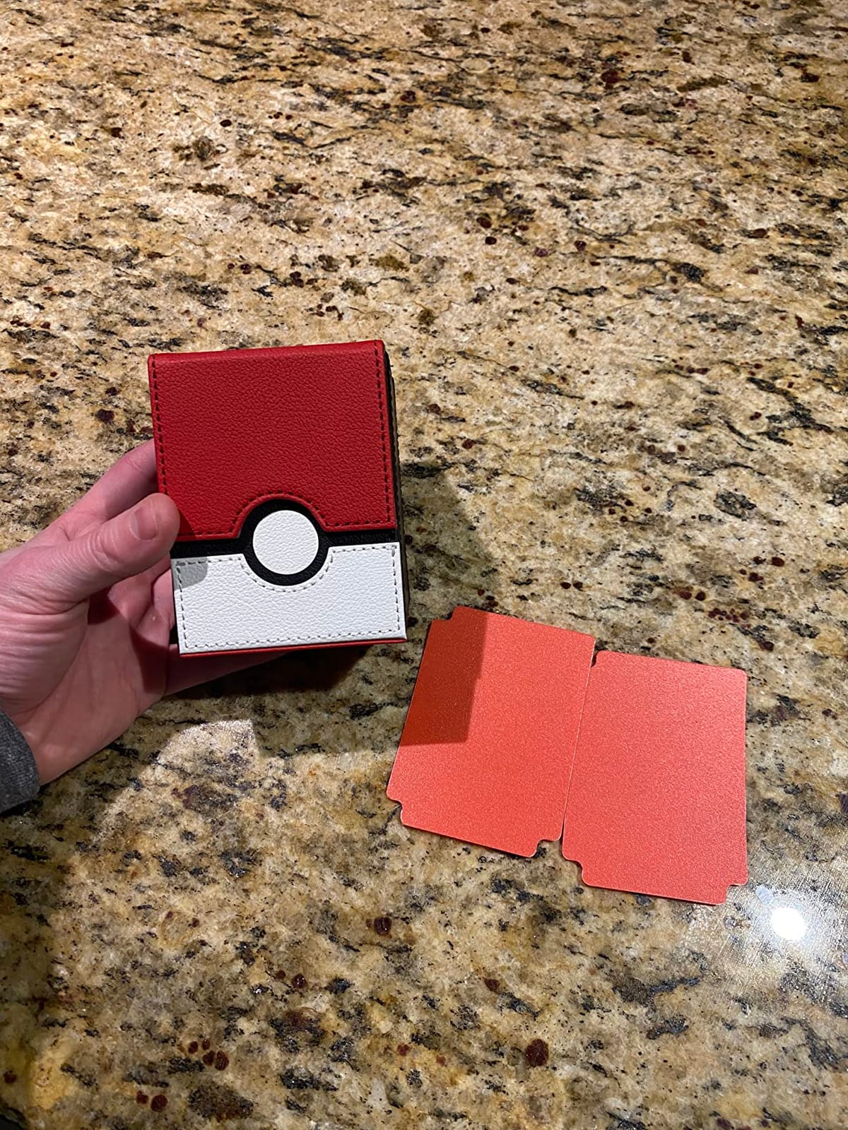 tombert Magnetic Card Holder Box – Waterproof Hard Shell Case for 380+ Cards, Includes 2 Dividers, Built-in Dice Tray, Compatible with MTG, YuGiOh, Sports & More (White & Red) customer photo 1